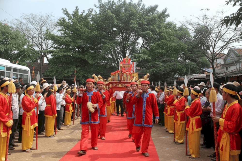 C&aacute;c hoạt động văn h&oacute;a t&acirc;m linh tại đền C&ocirc; Ch&iacute;n